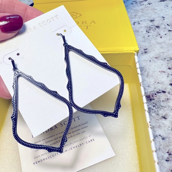NWT Kendra Scott Navy Gunmetal Sophee Earrings Very Rare Super Hard To Find WOW - Picture 6 of 7